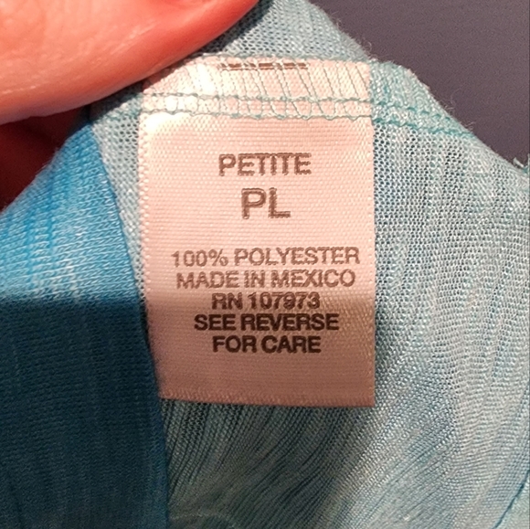 NWT Dress barn petite large top - Picture 4 of 5